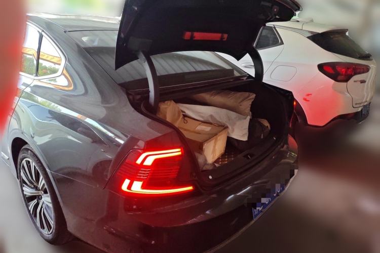 Used Volvo S90 2022 B5 Zhiyi Luxury Edition Trunk