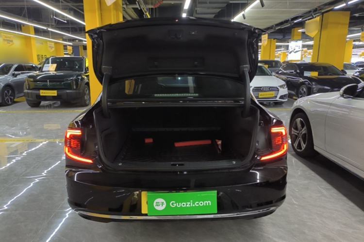 Used Volvo S90 2022 B5 Zhiyi Luxury Edition Trunk