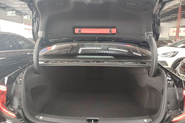 Used Volvo S90 2022 B5 Zhiyuan Luxury Edition Trunk