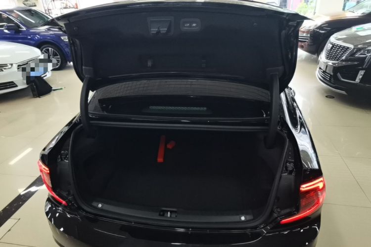 Used Volvo S90 2022 B5 Zhiyuan Luxury Edition Trunk