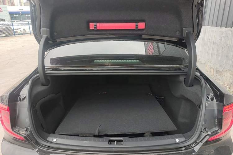 Used Volvo S90 2022 B5 Zhiyuan Luxury Edition Trunk