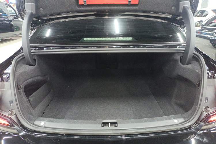 Used Volvo S90 2022 B5 Zhiyuan Luxury Edition Trunk