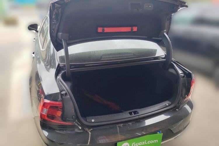 Used Volvo S90 2022 B5 Zhiyuan Luxury Edition Trunk