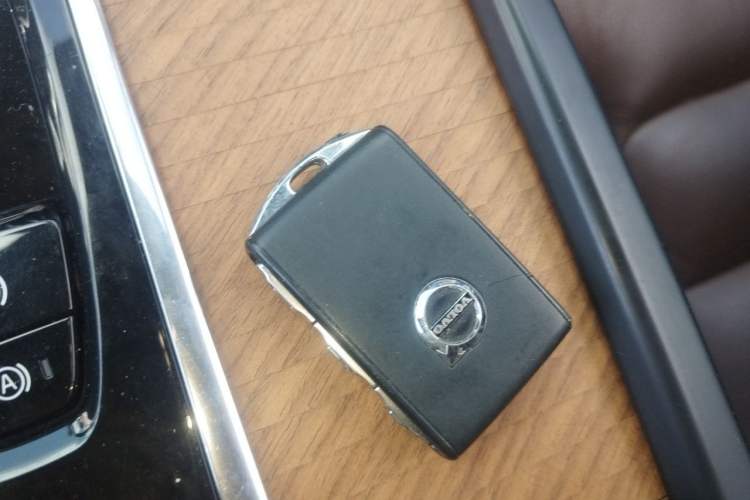 Used Volvo S90 2022 B5 Zhiyi Luxury Edition Vehicle Key