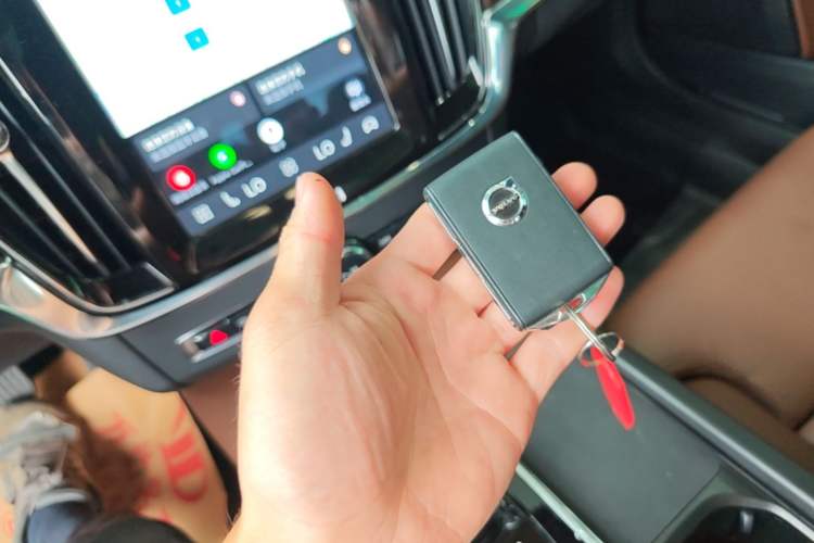 Used Volvo S90 2022 B5 Zhiyuan Luxury Edition Vehicle Key