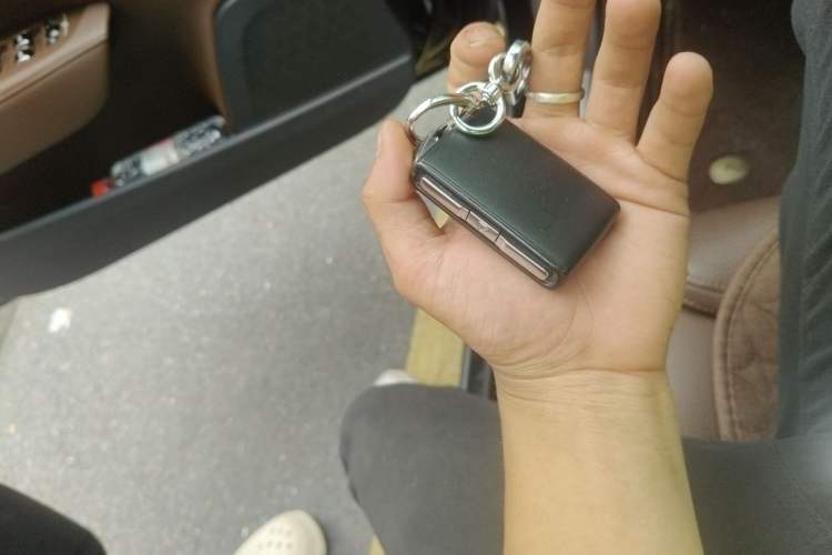 Used Volvo S90 2022 B5 Zhiyuan Luxury Edition Vehicle Key