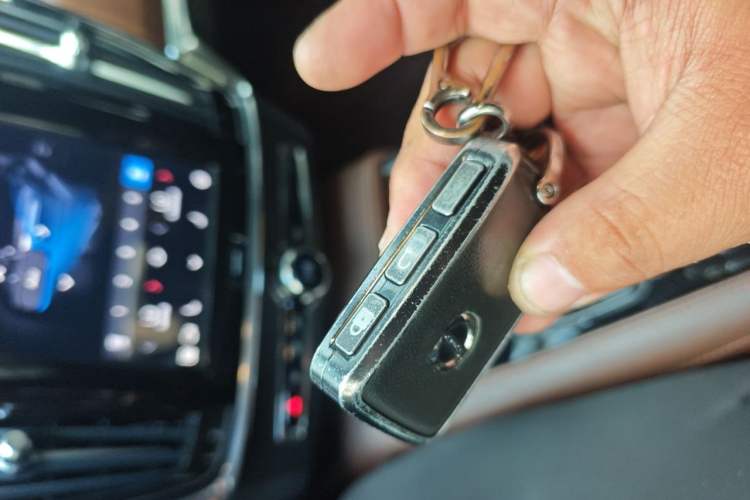 Used Volvo S90 2022 B5 Zhiyi Luxury Edition Vehicle Key