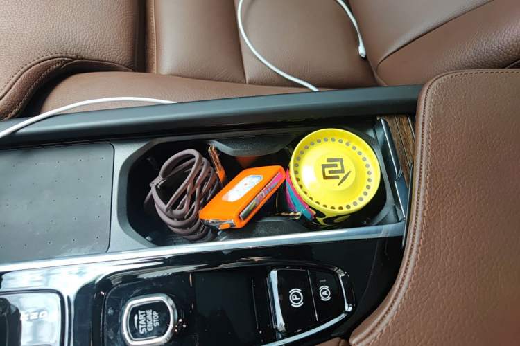 Used Volvo S90 2022 B5 Zhiyuan Luxury Edition Vehicle Key