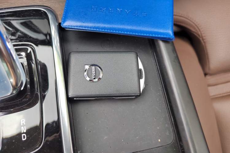 Used Volvo S90 2022 B5 Zhiyuan Luxury Edition Vehicle Key