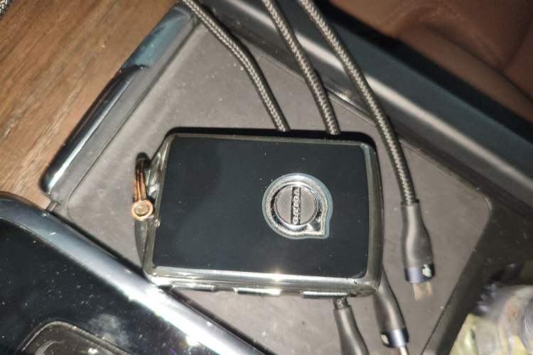 Used Volvo S90 2022 B5 Zhiyuan Luxury Edition Vehicle Key