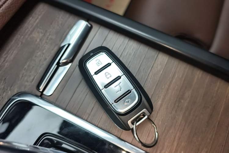 Used Volvo S90 2022 B5 Zhiyuan Luxury Edition Vehicle Key