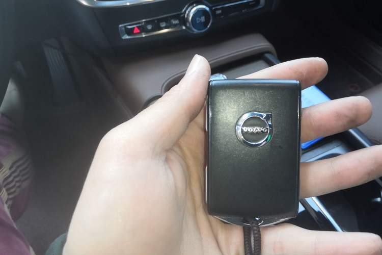 Used Volvo S90 2022 B5 Zhiyuan Luxury Edition Vehicle Key