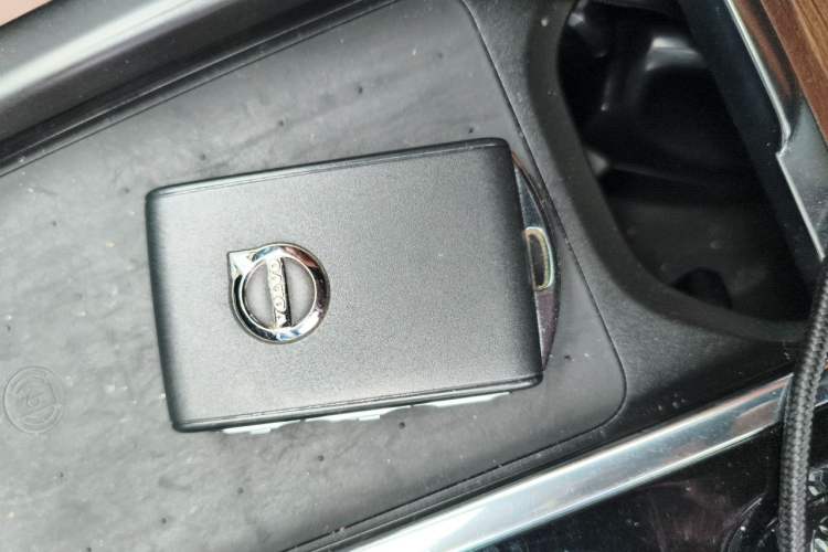 Used Volvo S90 2022 B5 Zhiyuan Luxury Edition Vehicle Key