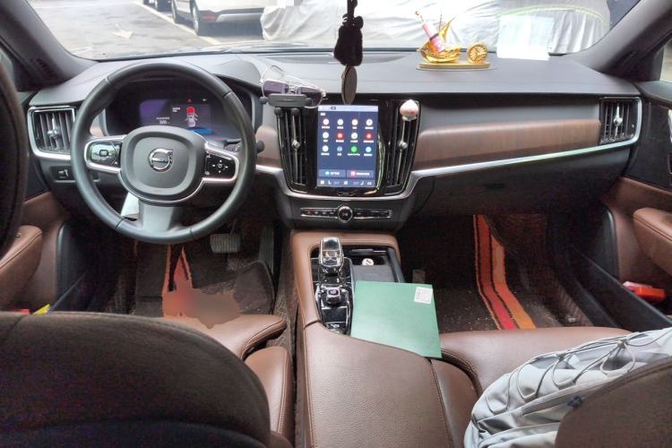 Used Volvo S90 2022 B5 Zhiyuan Luxury Edition Center Console
