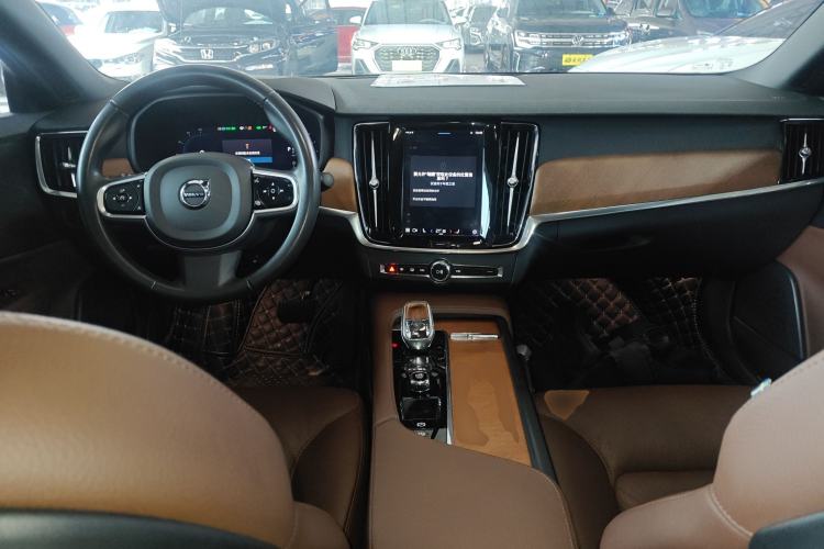 Used Volvo S90 2022 B5 Zhiyi Luxury Edition Center Console