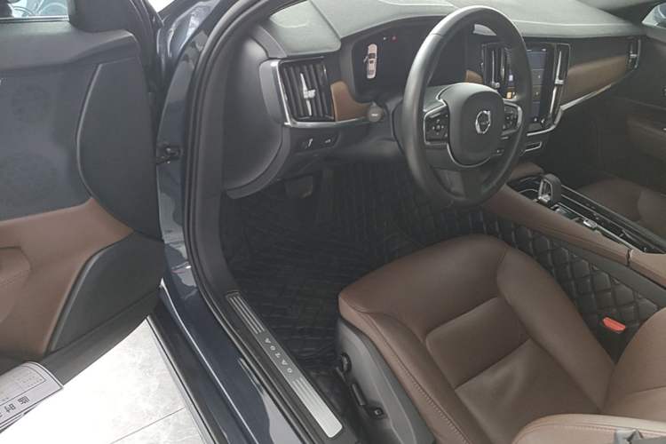 Used Volvo S90 2022 B5 Zhiyi Luxury Edition Driver Seat