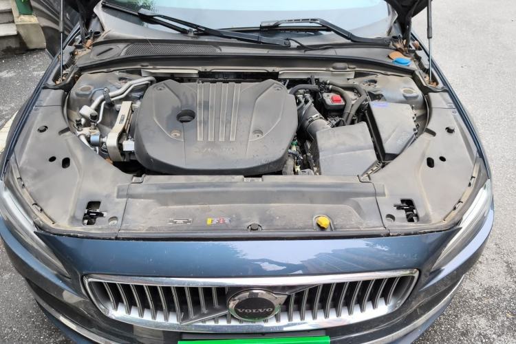 Used Volvo S90 2022 B5 Zhiyuan Luxury Edition Engine Bay
