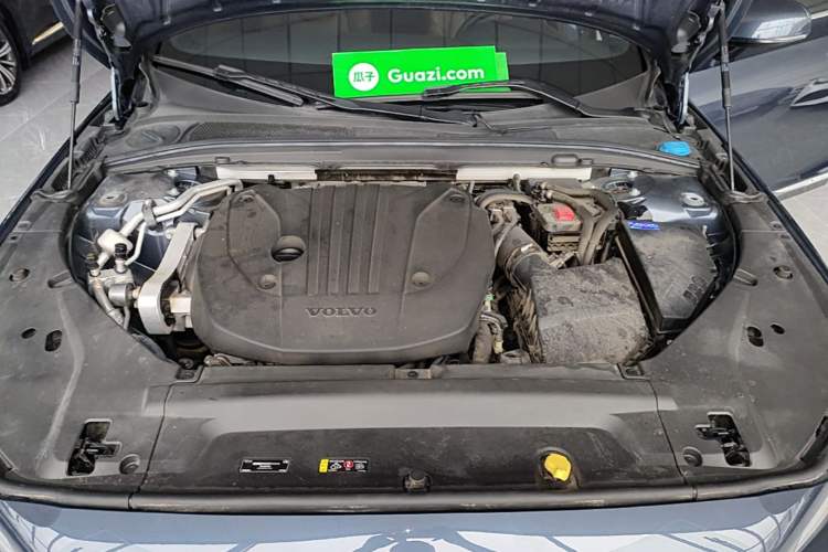 Used Volvo S90 2022 B5 Zhiyi Luxury Edition Engine Bay