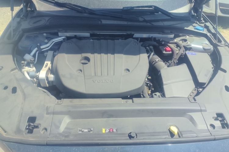 Used Volvo S90 2022 B5 Zhiyuan Luxury Edition Engine Bay