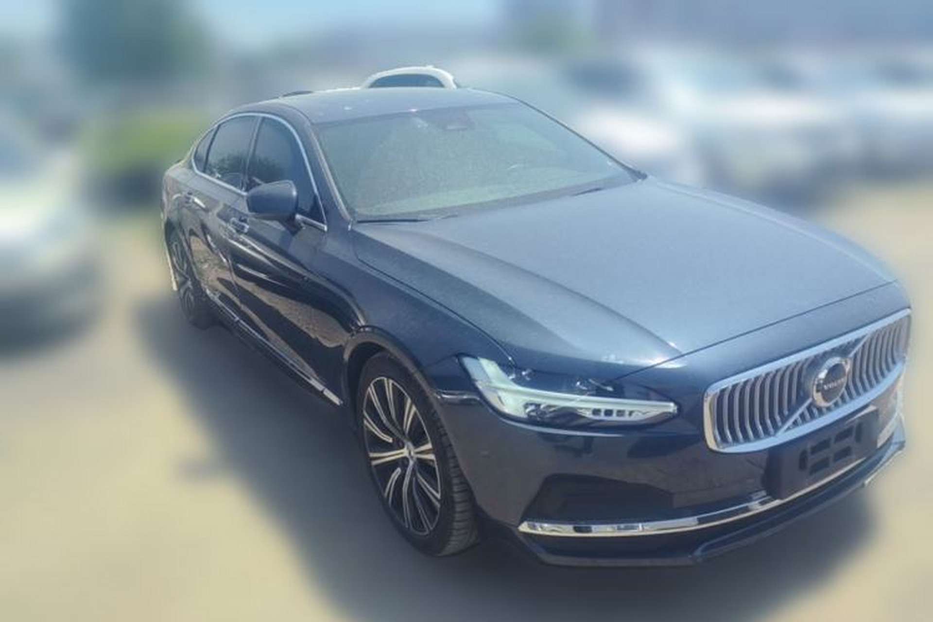 Used Volvo S90 2022 B5 Zhiyuan Luxury Edition Front Right 45 Deg