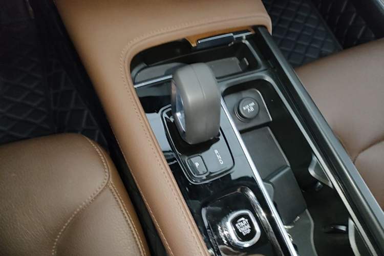 Used Volvo S90 2022 B5 Zhiyi Luxury Edition Gear Lever