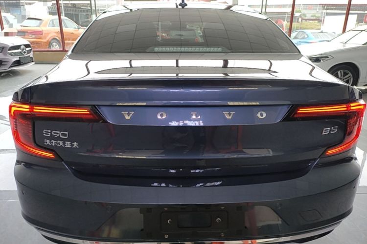 Used Volvo S90 2022 B5 Zhiyi Luxury Edition Rear