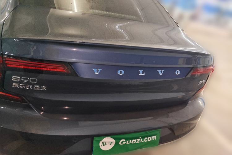 Used Volvo S90 2022 B5 Zhiyuan Luxury Edition Rear