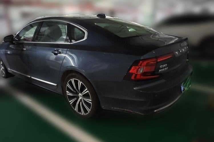 Used Volvo S90 2022 B5 Zhiya Luxury Edition Rear Left 45 Deg
