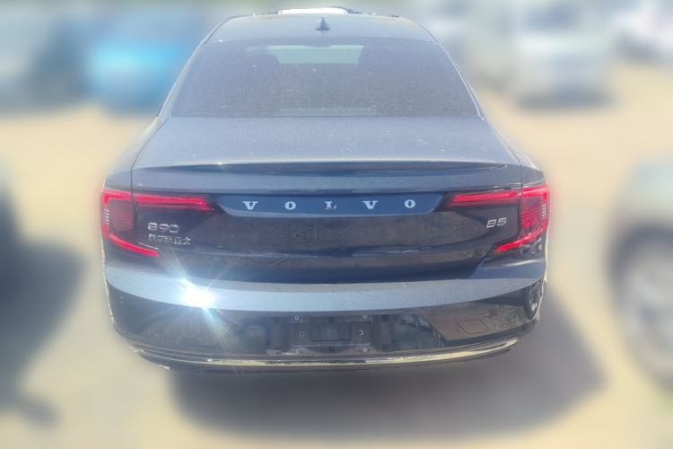 Used Volvo S90 2022 B5 Zhiyuan Luxury Edition Rear
