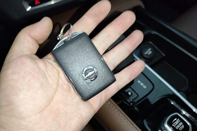 Used Volvo S90 2022 B5 Zhiyi Luxury Edition Vehicle Key