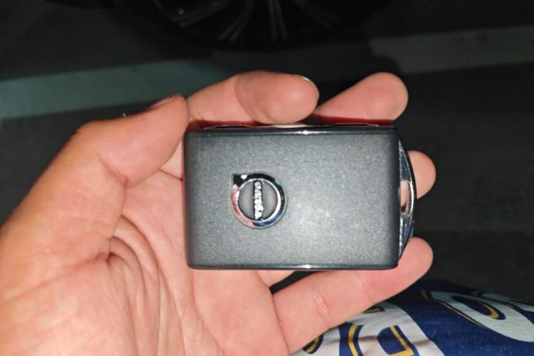 Used Volvo S90 2022 B5 Zhiyuan Luxury Edition Vehicle Key
