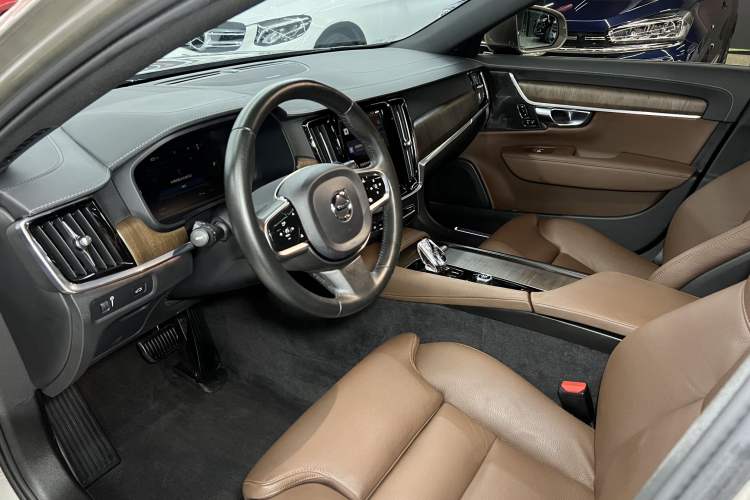 Used Volvo S90 2022 B5 Zhiyuan Luxury Edition Interior 1