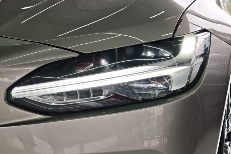 Used Volvo S90 2022 B5 Zhiyuan Luxury Edition Left Front Headlight