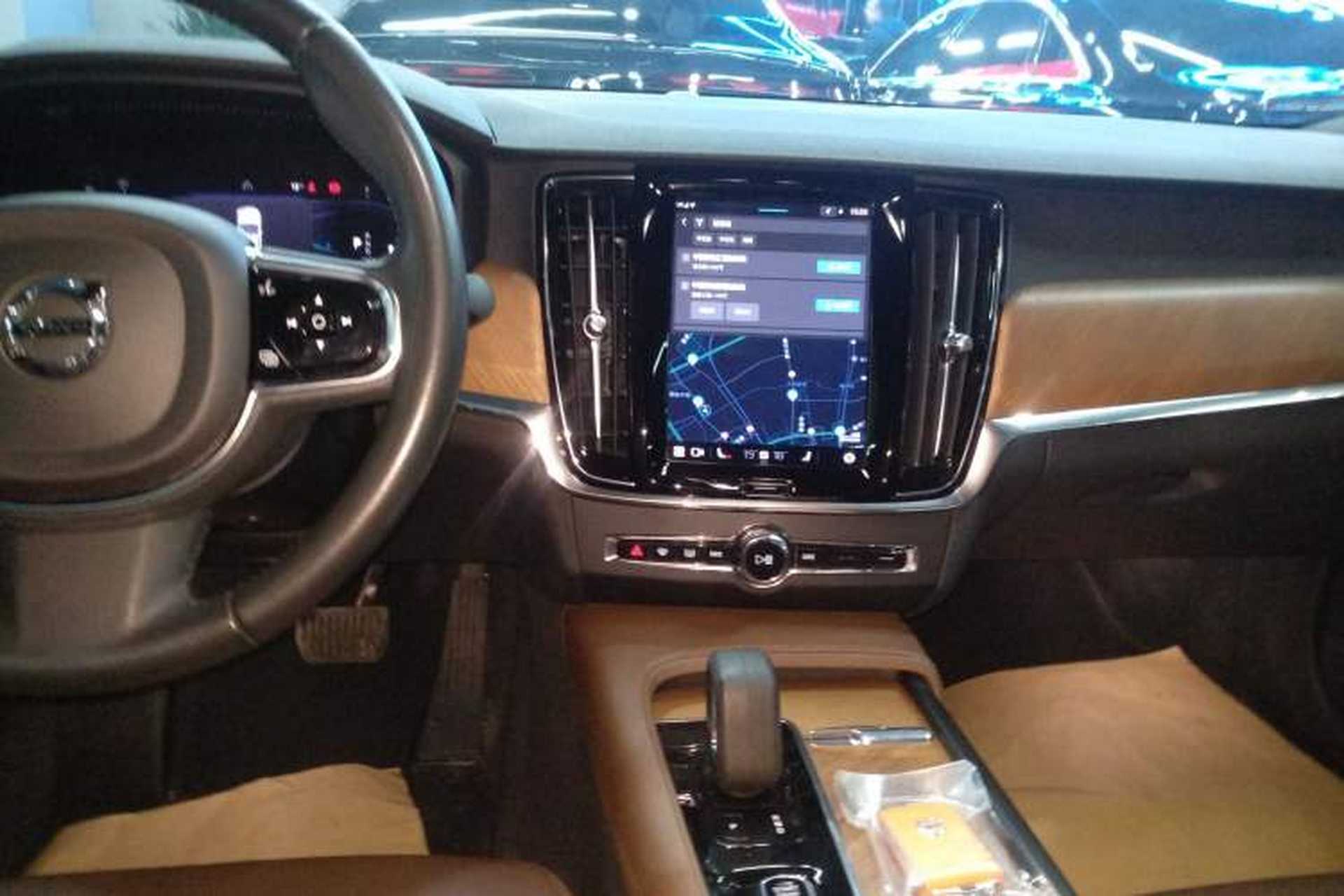 Used Volvo S90 2022 B5 Zhiyi Luxury Edition Audio And AC Panel