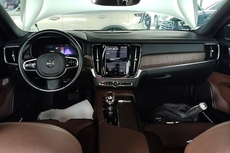 Used Volvo S90 2022 B5 Zhiyuan Luxury Edition Center Console