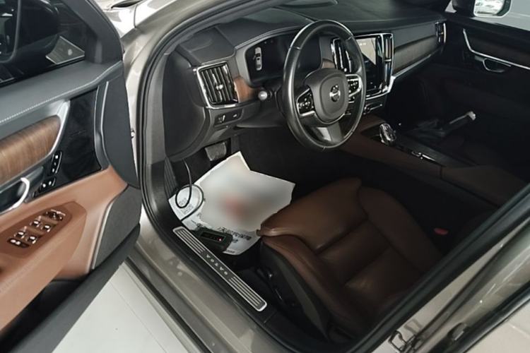 Used Volvo S90 2022 B5 Zhiyuan Luxury Edition Driver Seat