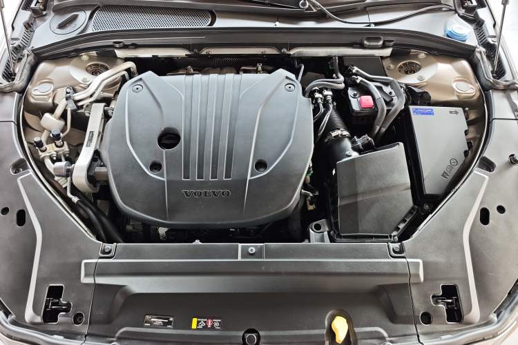 Used Volvo S90 2022 B5 Zhiyuan Luxury Edition Engine Bay