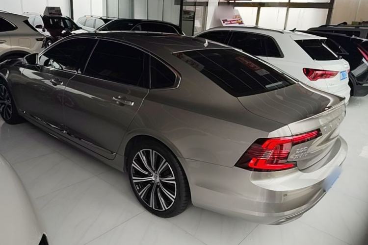 Used Volvo S90 2022 B5 Zhiyuan Luxury Edition Rear Left 45 Deg