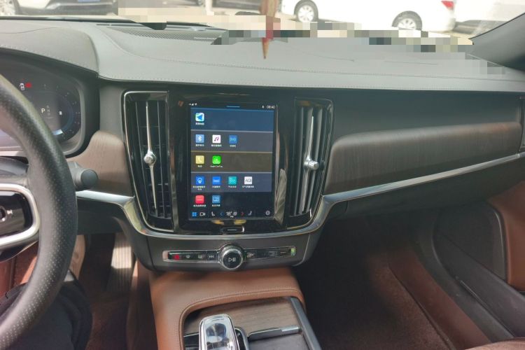 Used Volvo S90 2022 B5 Zhiyuan Luxury Edition Audio And AC Panel