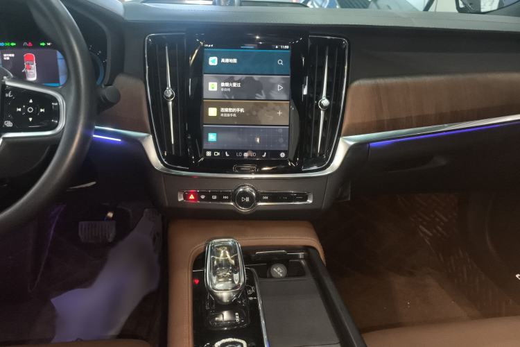 Used Volvo S90 2022 B5 Zhiyuan Luxury Edition Audio And AC Panel