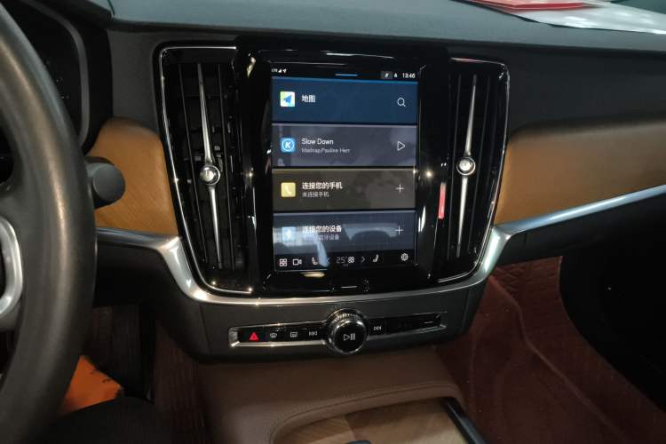 Used Volvo S90 2022 B5 Zhiyi Luxury Edition Audio And AC Panel