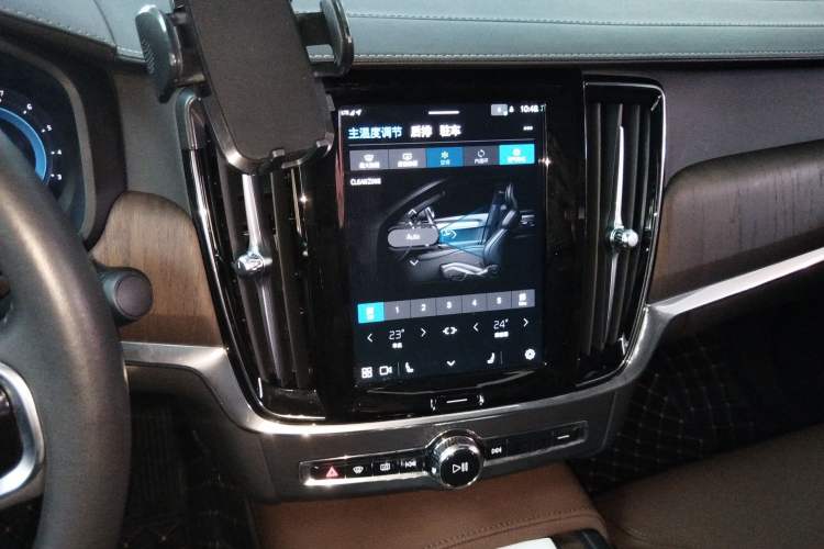 Used Volvo S90 2022 B5 Zhiyuan Luxury Edition Audio And AC Panel