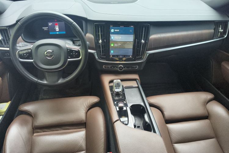 Used Volvo S90 2022 B5 Zhiyuan Luxury Edition Center Console