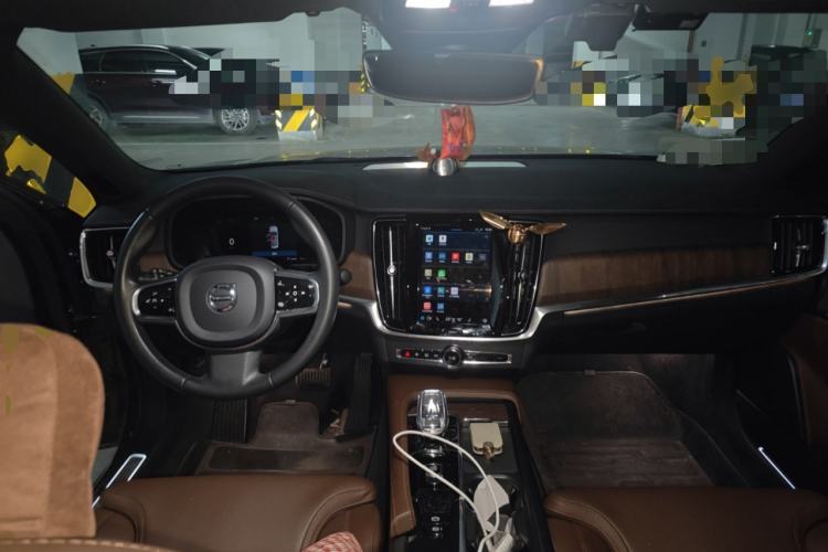 Used Volvo S90 2022 B5 Zhiya Luxury Edition Center Console