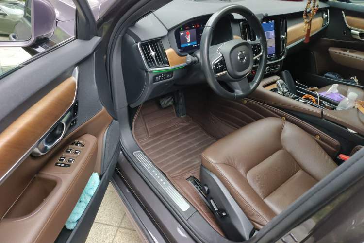 Used Volvo S90 2022 B5 Zhiyi Luxury Edition Driver Seat