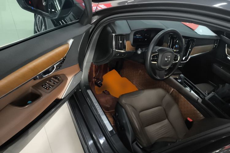 Used Volvo S90 2022 B5 Zhiyi Luxury Edition Driver Seat