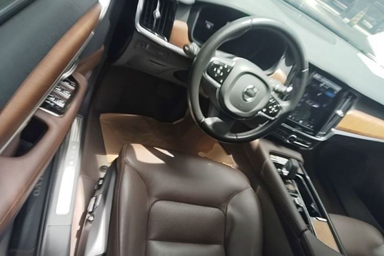 Used Volvo S90 2022 B5 Zhiyi Luxury Edition Driver Seat