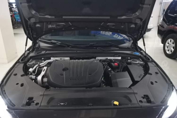 Used Volvo S90 2022 B5 Zhiyuan Luxury Edition Engine Bay