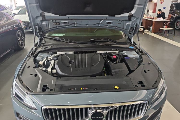 Used Volvo S90 2022 B5 Zhiyuan Luxury Edition Engine Bay