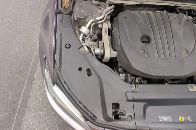 Used Volvo S90 2022 B5 Zhiyi Luxury Edition Engine Bay Right